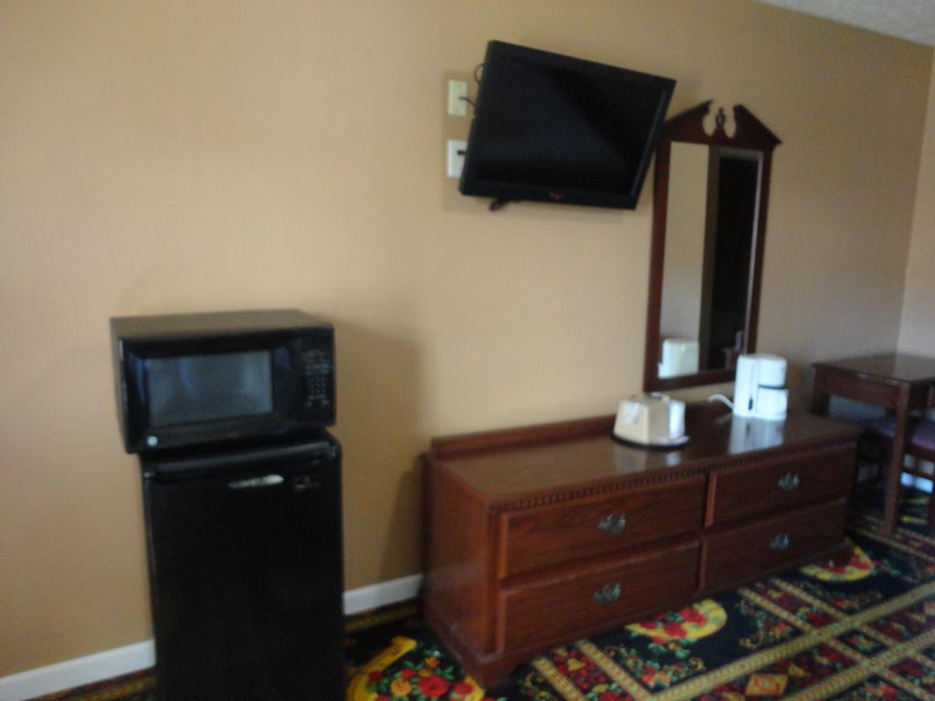 Royal Inn & Suites Tunica Room photo