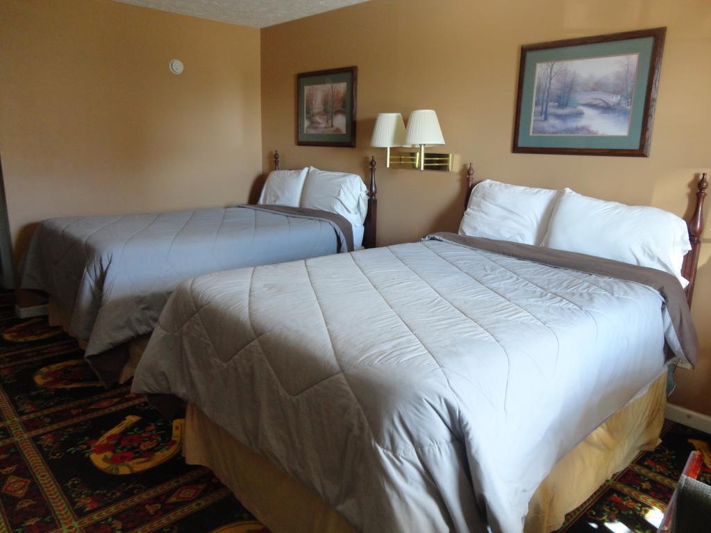 Royal Inn & Suites Tunica Room photo