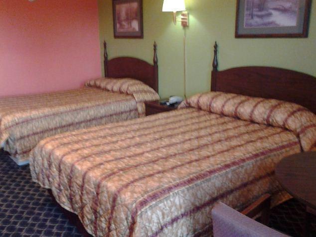 Royal Inn & Suites Tunica Room photo