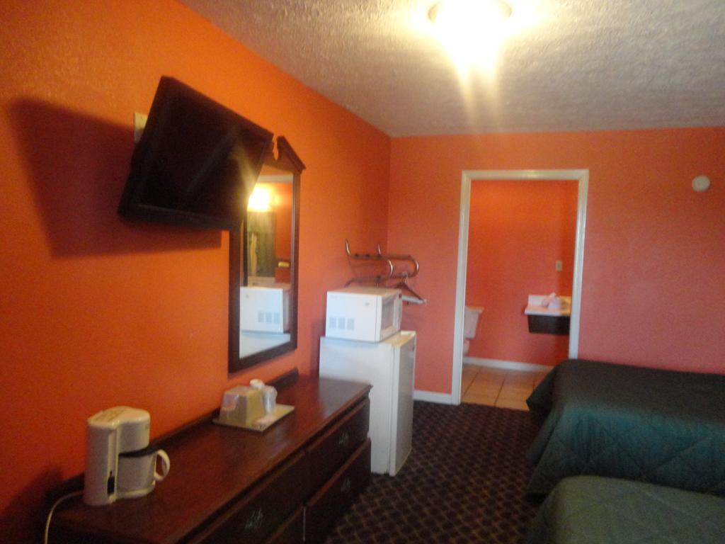 Royal Inn & Suites Tunica Room photo