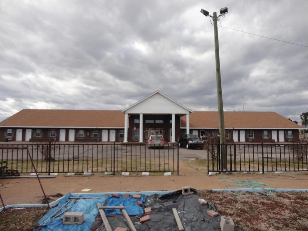 Royal Inn & Suites Tunica Exterior photo